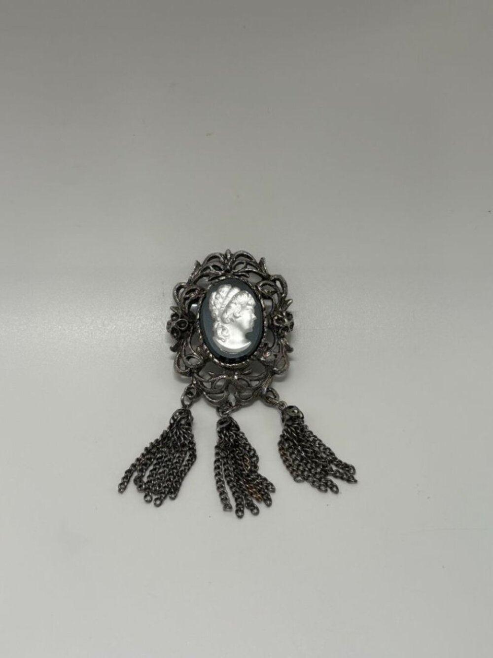 Vintage 1970s Cameo Silver Pewter Tone Scroll Openwork Triple Chain Brooch Pin
